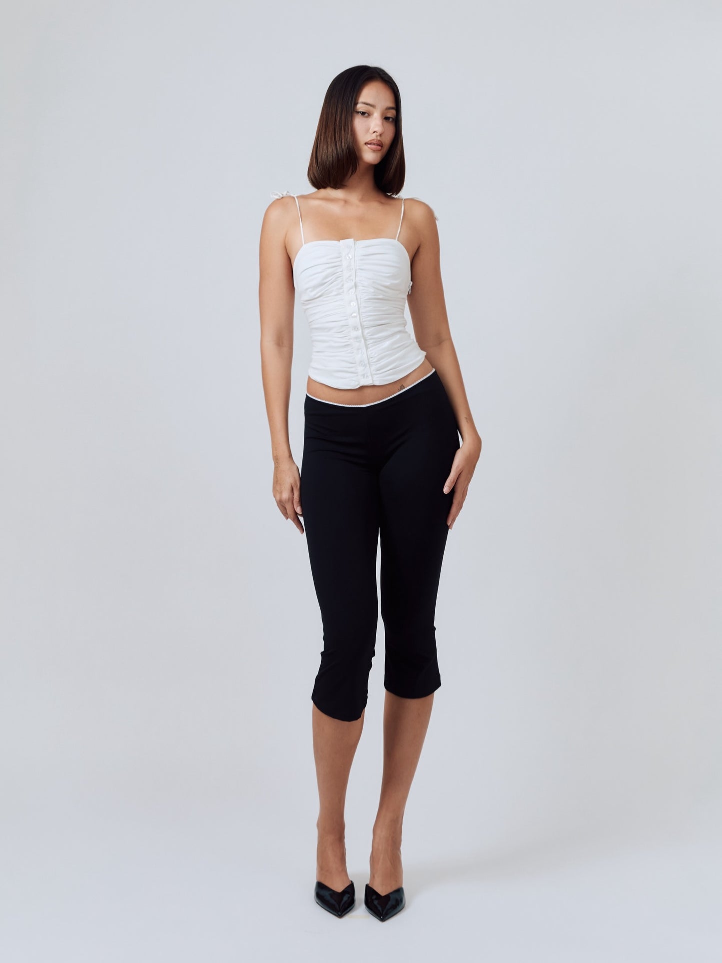 Alana Capri Pants - Black