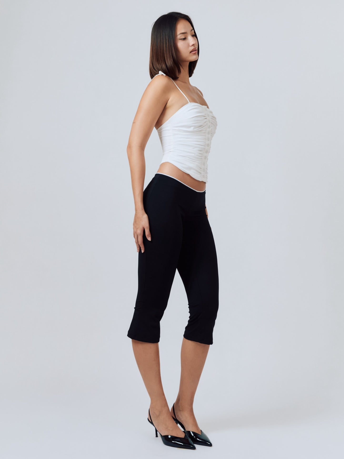 Alana Capri Pants - Black